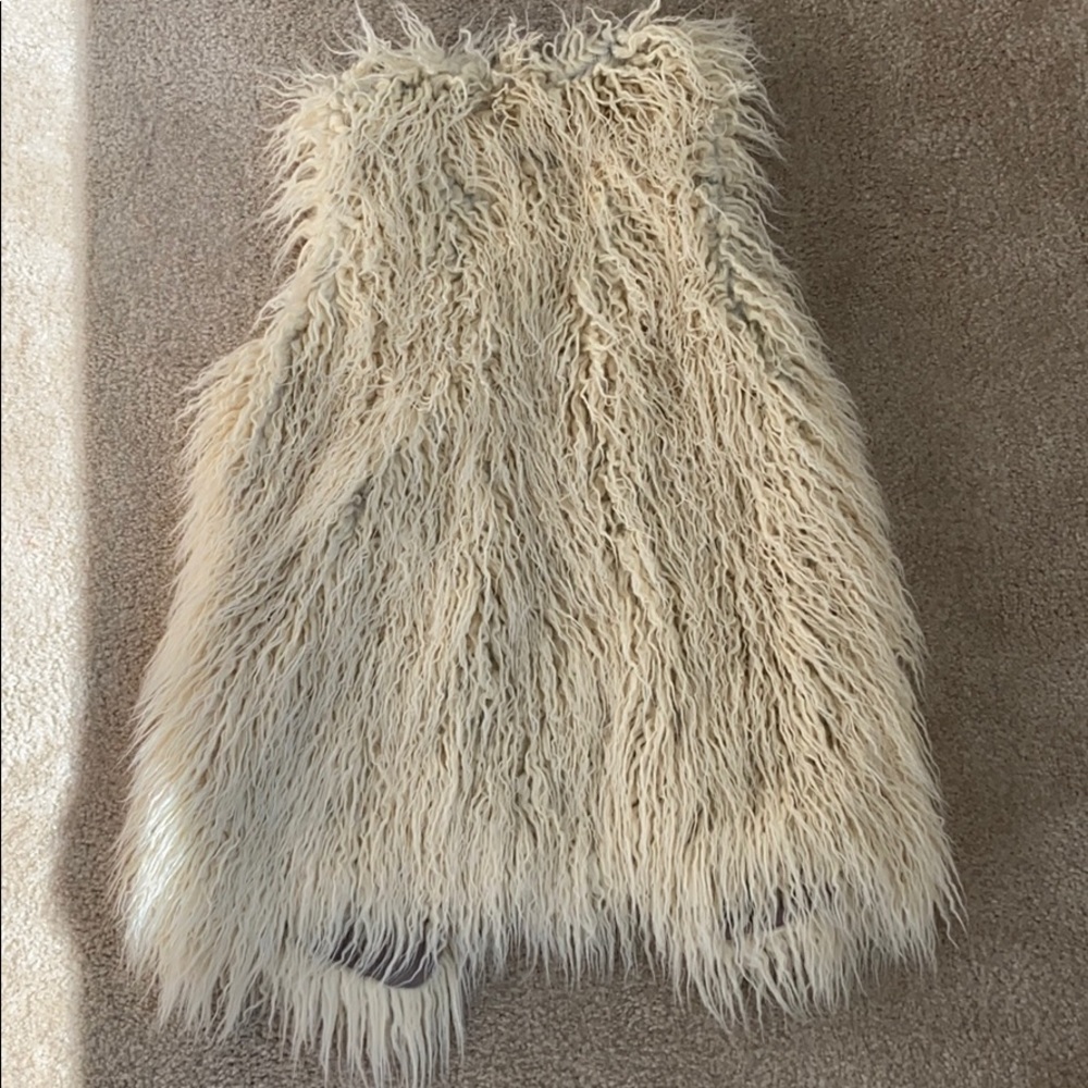 Shaggy Vest- perfect condition! - Picture 3 of 3